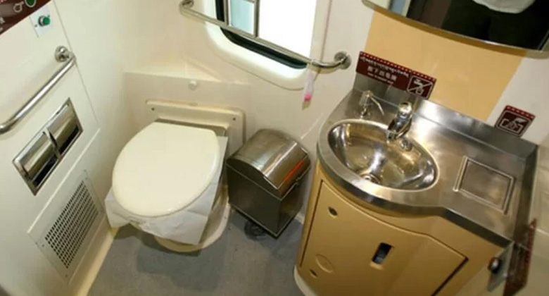Westliche Toilette im Tibet-Zug