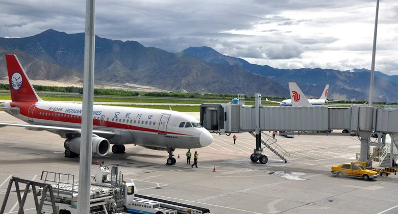 Flüge nach Tibet von Chengdu