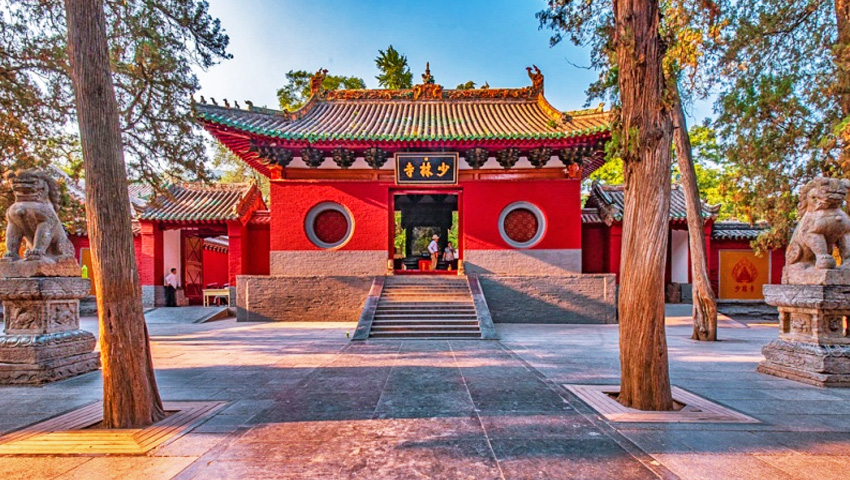 Besuchen Sie das legend&auml;re Shaolin-Kloster