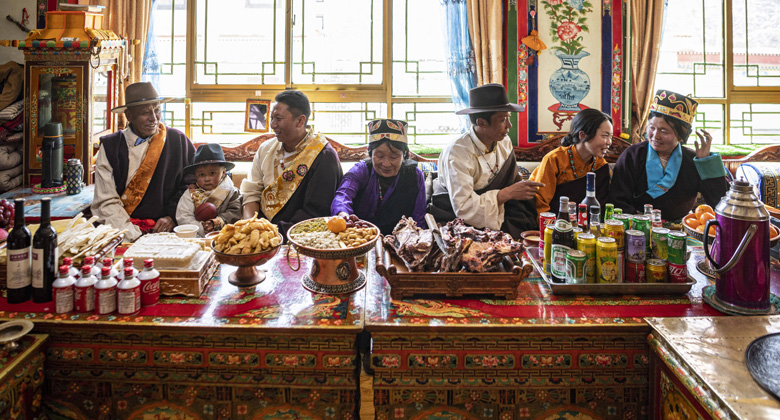 Das Losar-Neujahrsfest ist ein bedeutendes Fest für Familienzusammenkünfte in Tibet