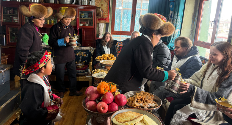 Besuch bei einer tibetischen Familie in Lhasa