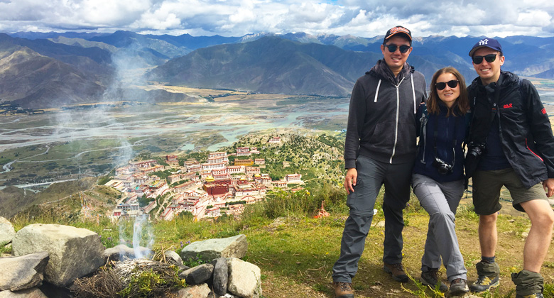 Kora-Wanderung rund um das Ganden-Kloster bei Lhasa