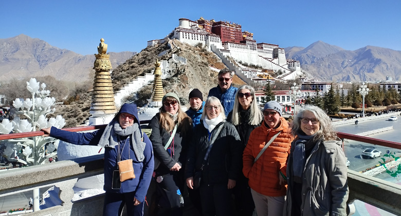 Potala-Palast vom Chakpori-H&uuml;gel fotografiert