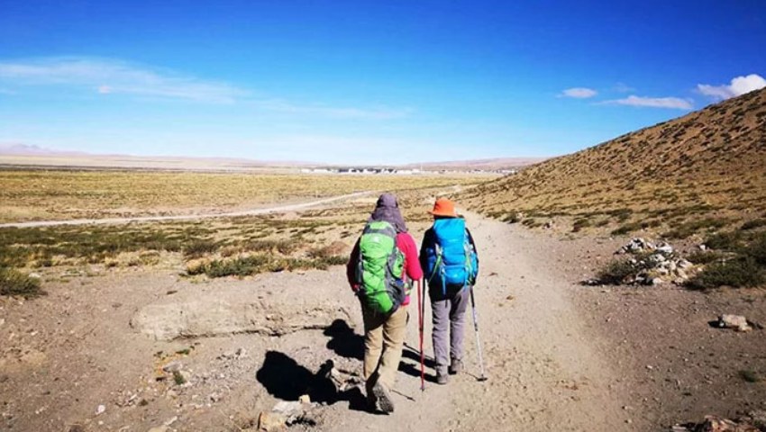 Trekking von Sarshung-Tal