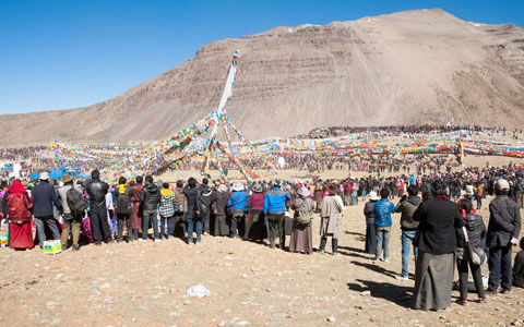 16-tägige Kleingruppenreise Kailash & Manasarovar: Teilnahme am Saga-Dawa-Festival