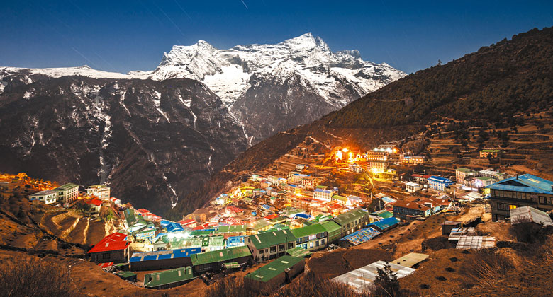 Abend des Dorfes Sherpa