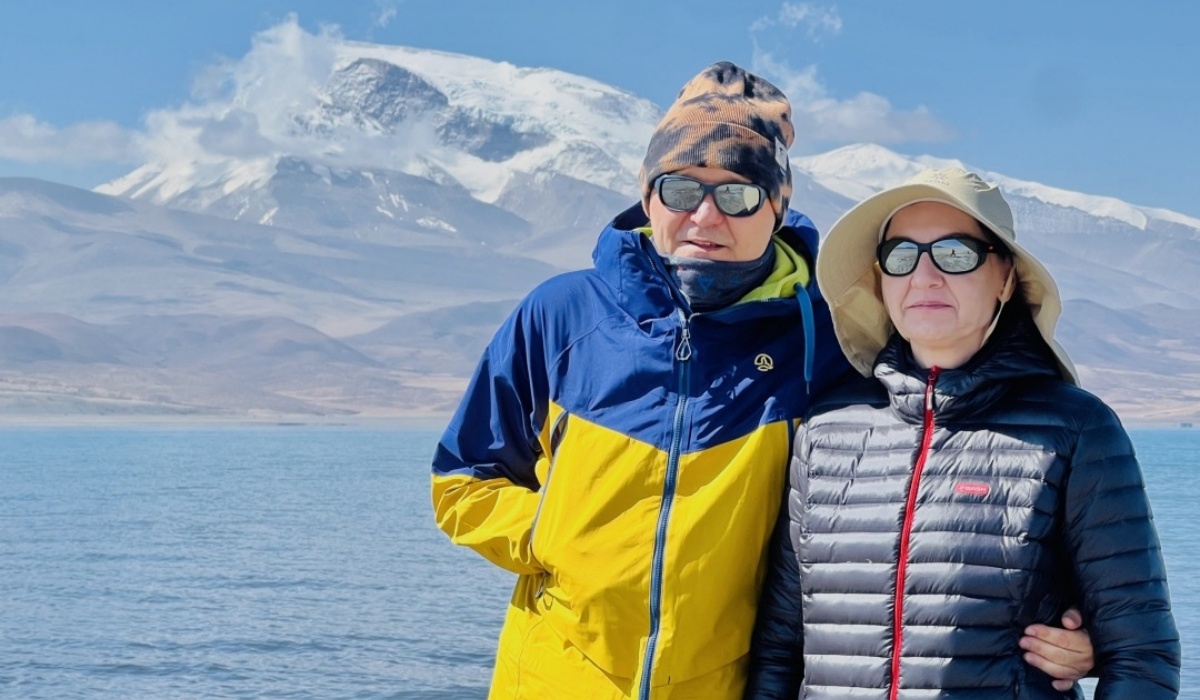 Paar am Manasarovar-See in Tibet