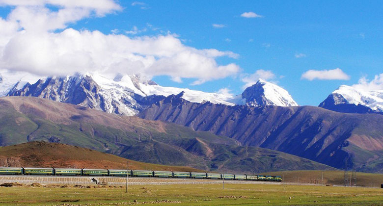Qinghai-Tibet Railway train to Lhasa