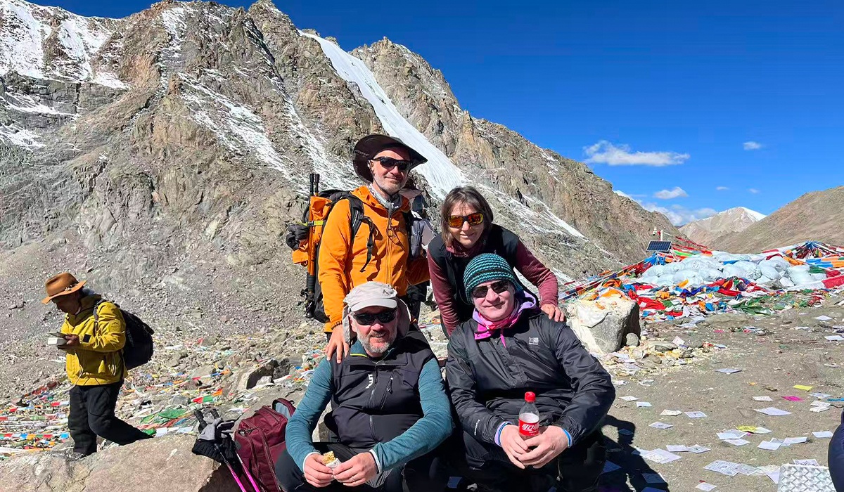 Reisegruppe am Dolma-La-Pass w&auml;hrend der Kailash-Kora