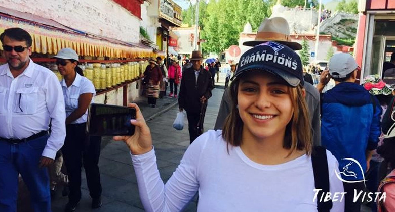 Kora rund um den Potala-Palast