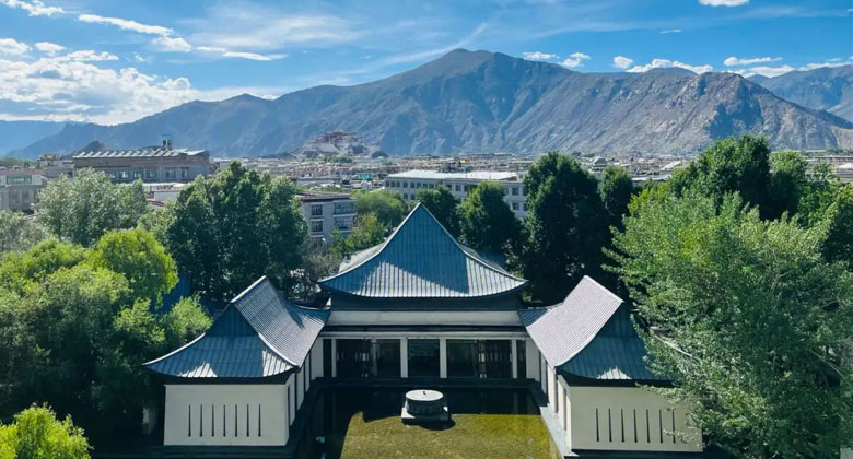 Das luxuriöse St. Regis Lhasa Resort