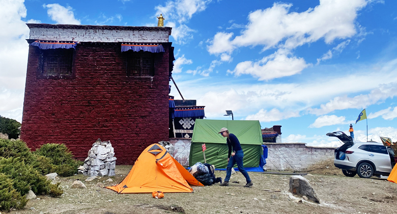 Zeltcamp auf einer mehrt&auml;gigen Trekkingtour im tibetischen Hochland