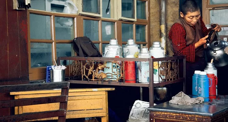 Köstlicher tibetischer Süßtee