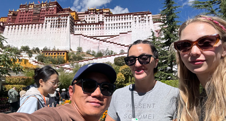 Unsere freundlichen Reiseleiter helfen Ihnen gerne weiter