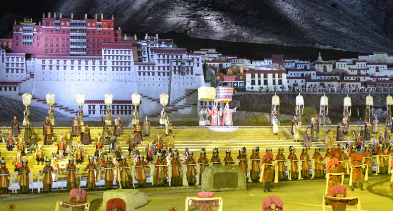 Open-Air-Show &bdquo;Prinzessin Wencheng&ldquo; in Lhasa