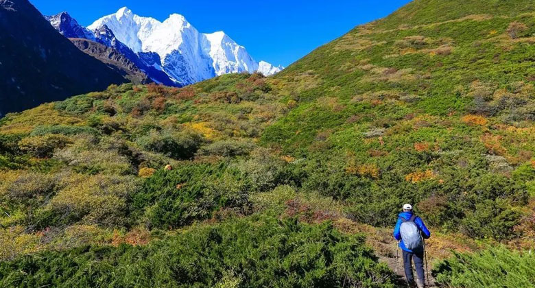 Gama-Tal Trekking im Fr&uuml;hling: klare Sicht und angenehme Bedingungen in der Everest-Region