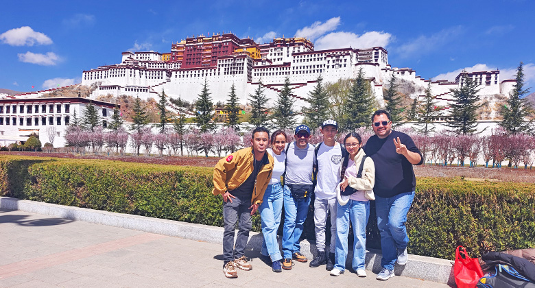 Besuch des Potala-Palastes mit lokalem Reiseleiter in Lhasa
