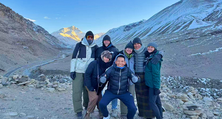 Unsere G&auml;ste am Tibet Everest Basislager