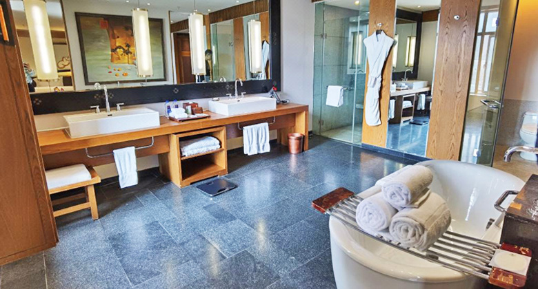 Hotel in Tibet mit westlicher Toilette und privatem Badezimmer