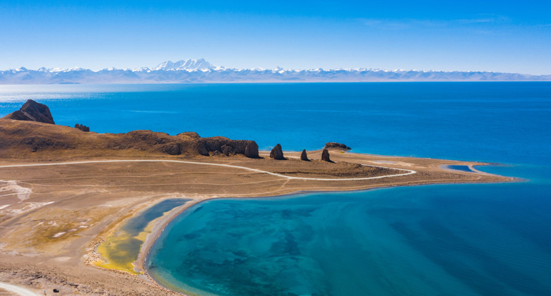Der himmlische Namtso-See ist wie ein blauer Ozean
