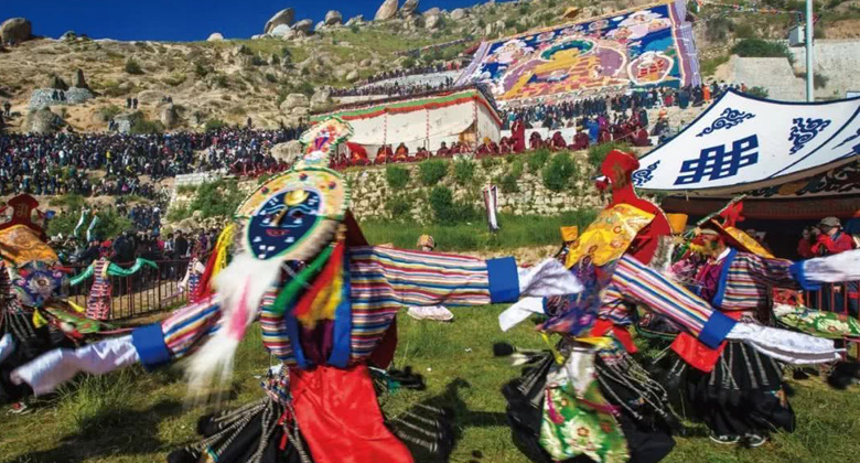 Shoton-Festival mit der Entfaltung des Thangkas im Drepung-Kloster