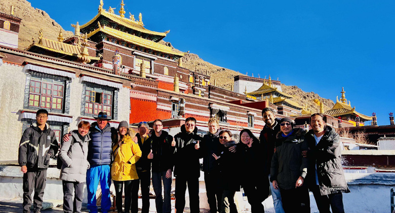 Tashilhunpo-Kloster im April