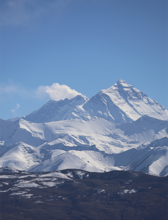 Blick auf den Mount Everest vom &Uuml;berlandweg zum Basislager in Tibet