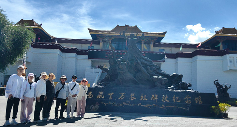 Tibet-Museum in Lhasa &ndash; Ausstellungen zur tibetischen Geschichte und Kultur