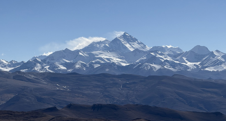 tm Winter haben Sie mehr Chancen, die „Flaggenwolken“ über dem Gipfel des Mount Everest zu sehen